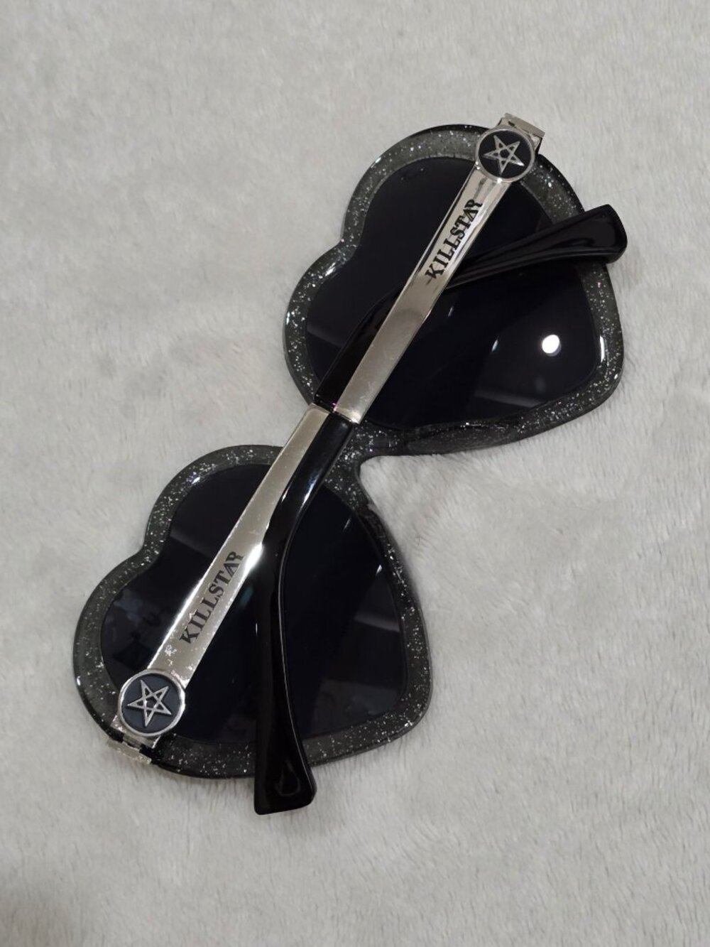Killstar ✦ Disco Enfer Sunglasses ✦ Black Glitter Heart Frame w/ Pentagram Arms - Picture 4 of 12